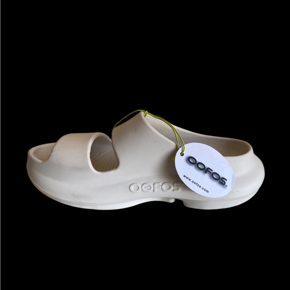 Oofos Ooyea Unisex Slide Sandals Men 6 Woman 8 Chalk Recovery Lightweight Comfy